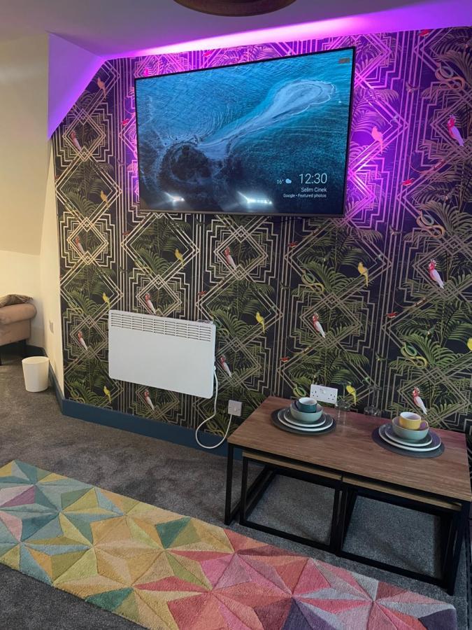 Vibrant & Modern Studio Apartment In Birmingham Exteriör bild