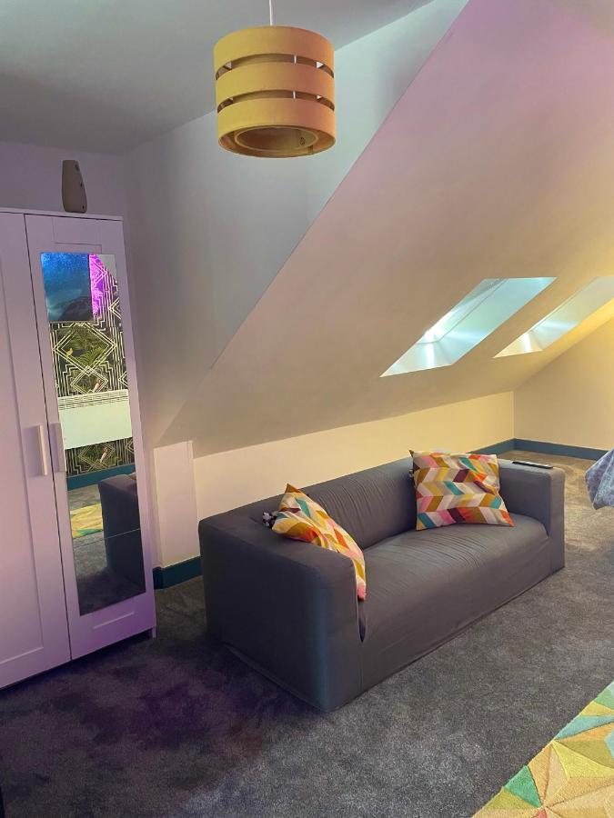 Vibrant & Modern Studio Apartment In Birmingham Exteriör bild